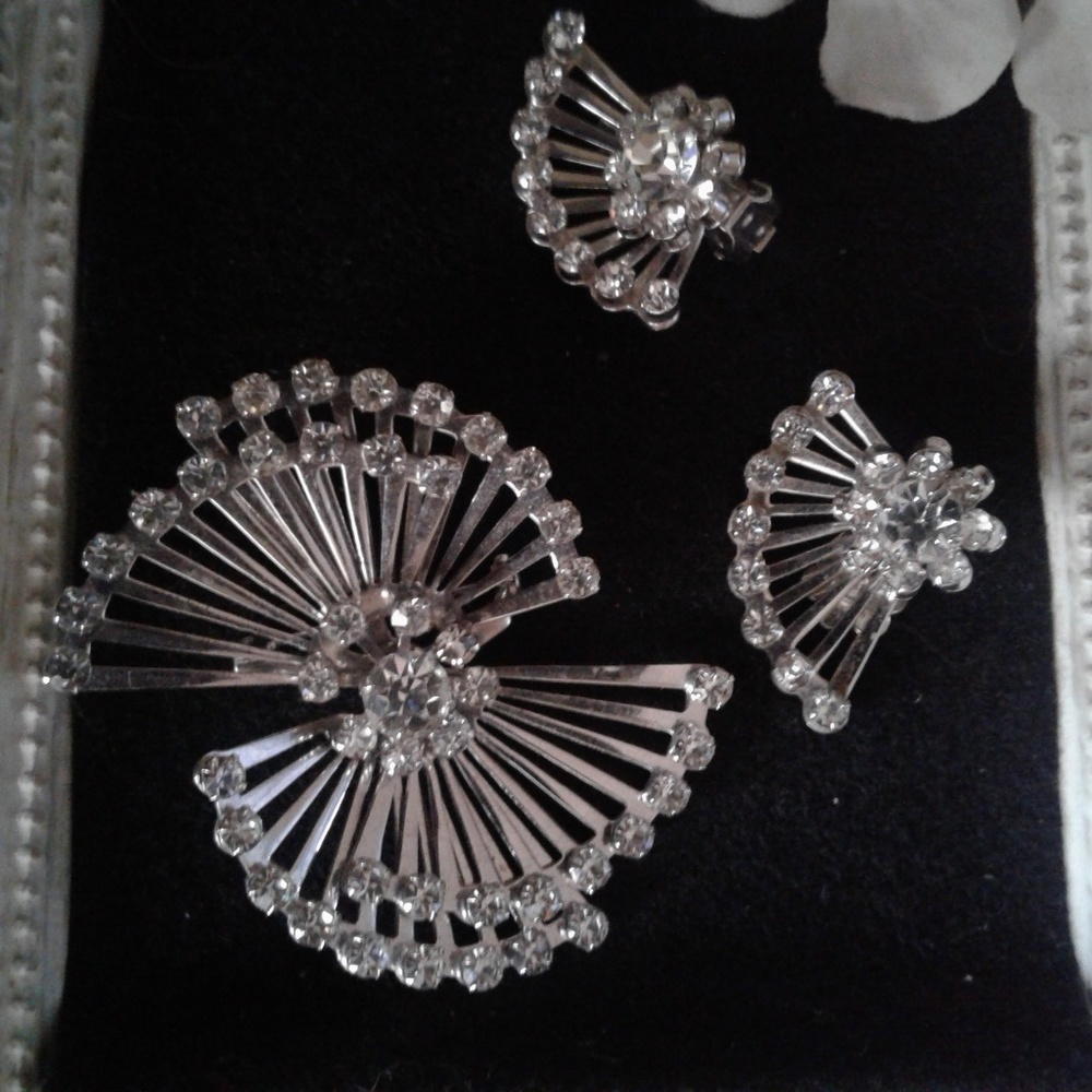 Vintage Jewelry exquisite design